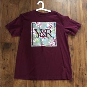 Mens Young and reckless shirt size large